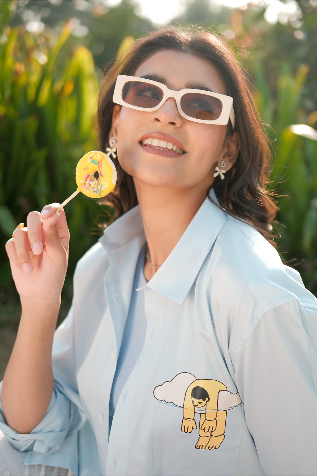 Head in the cloud Blue Shirt